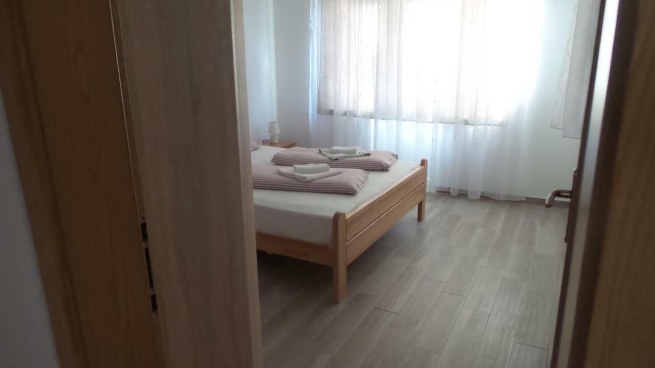 Apartments Antonio Rogoznica  Bagian luar foto